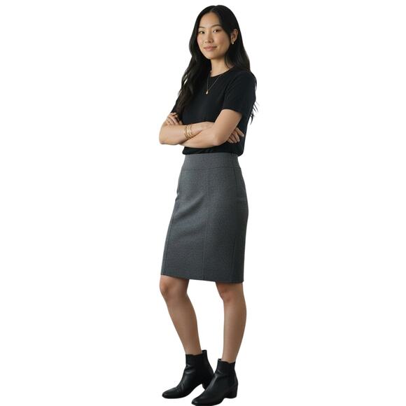 Ellen Tracy Charcoal Pull‑On Waist Skirt Slim Fit Back Vent Size M - Picture 2 of 7